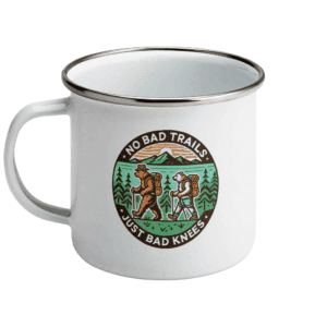 Cană emailată „No bad trails, just bad knees”